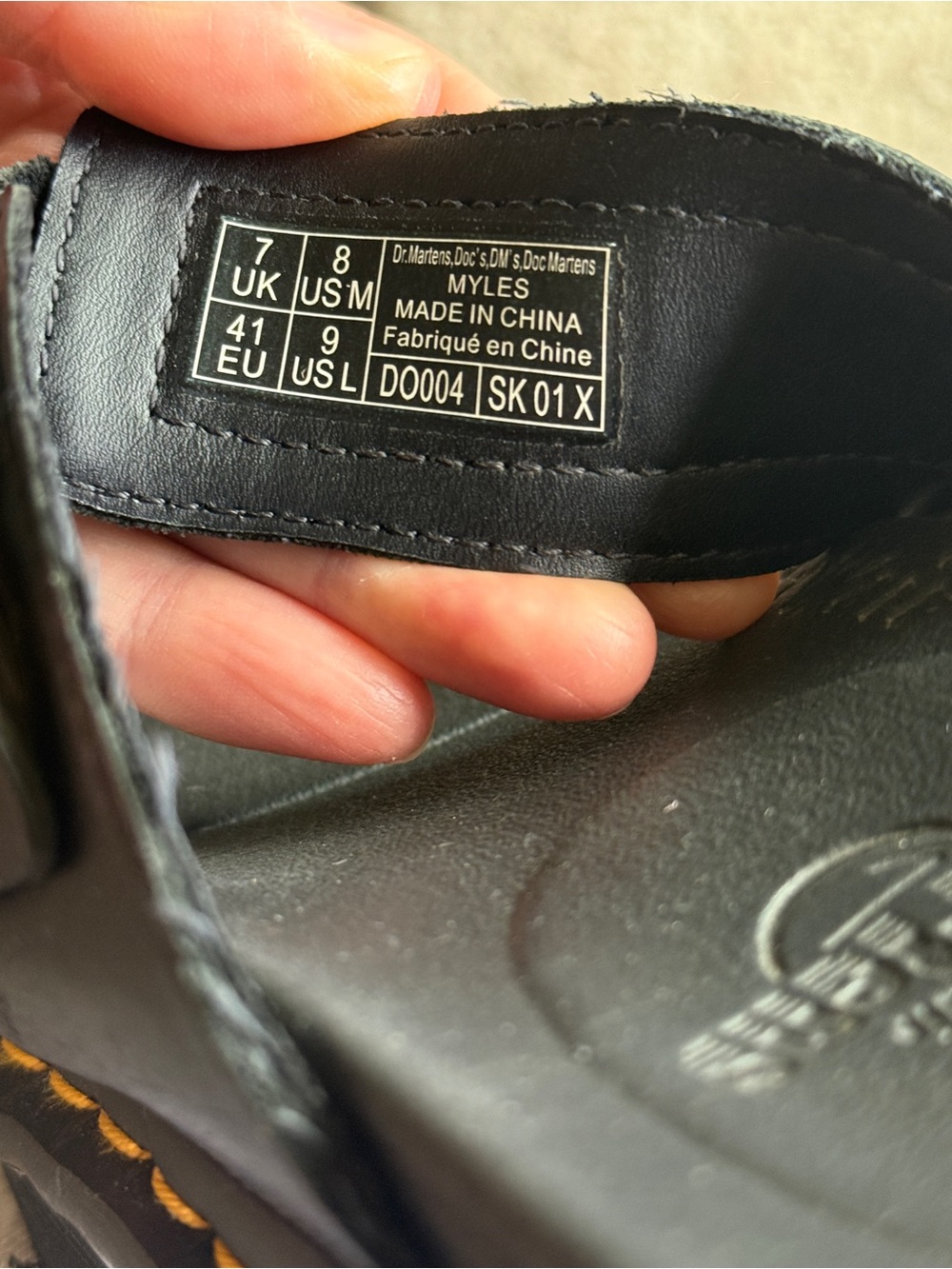 Dr. Martens Myles Platform Slide Sandals Black Leather Sz 9 Women’s / 8 Men’s - Picture 7 of 7
